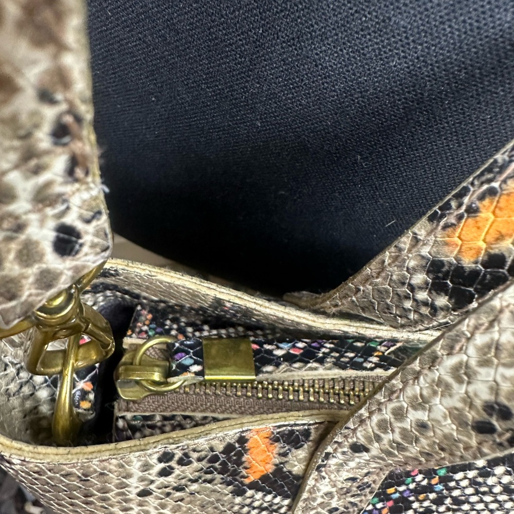 Madewell Crossbody - Picture 4 of 6